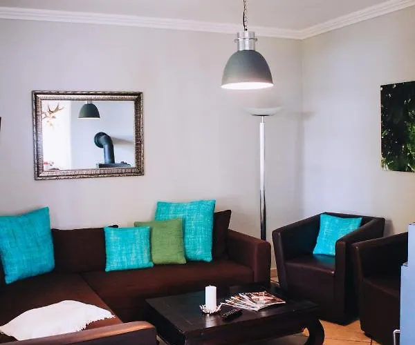 Semesterbostad Landfein-villa Marathon *